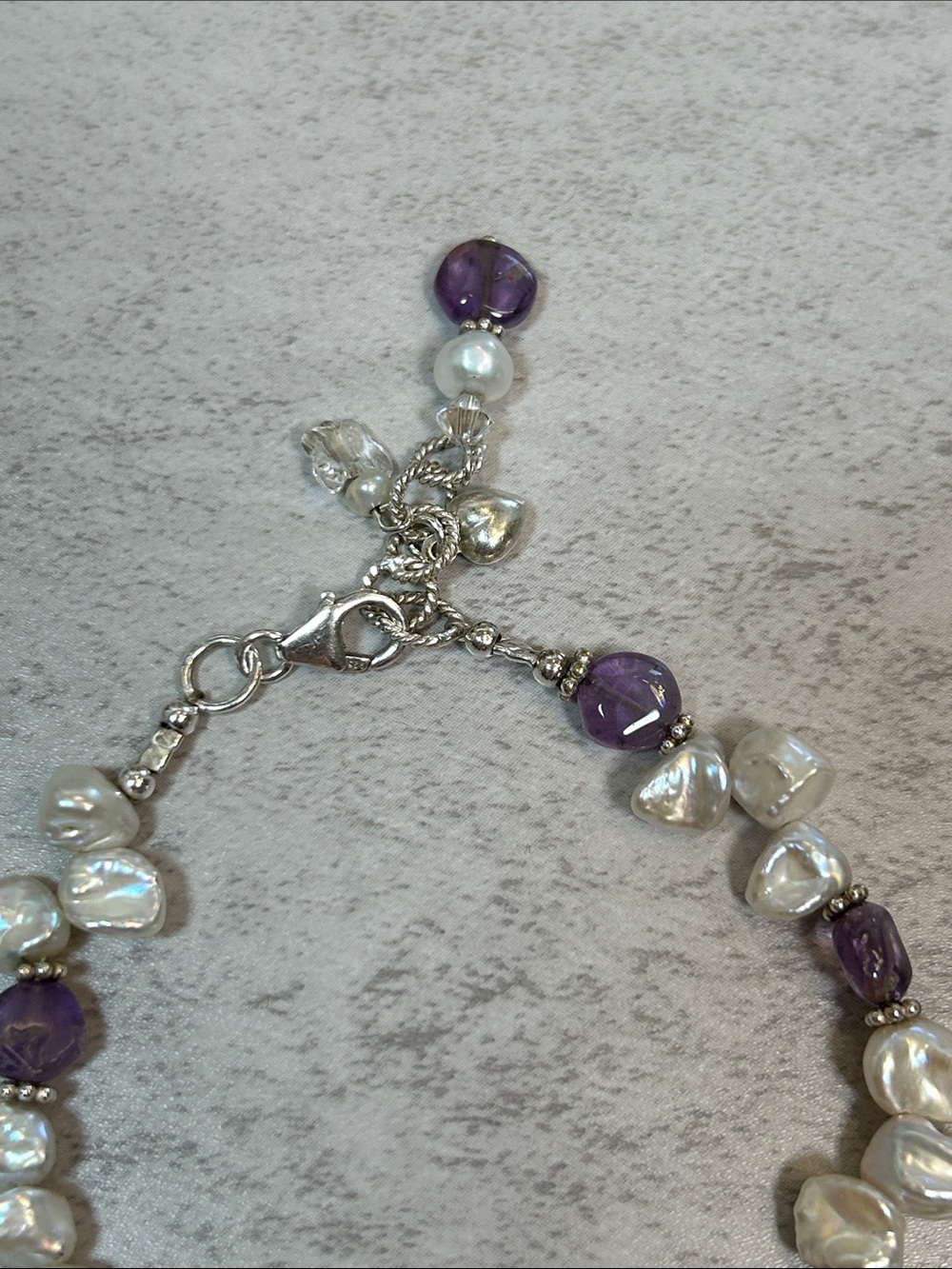Beautiful Freshwater Pearl and Amethyst 925 Sterling Bracelet - White & Purple - Picture 5 of 7